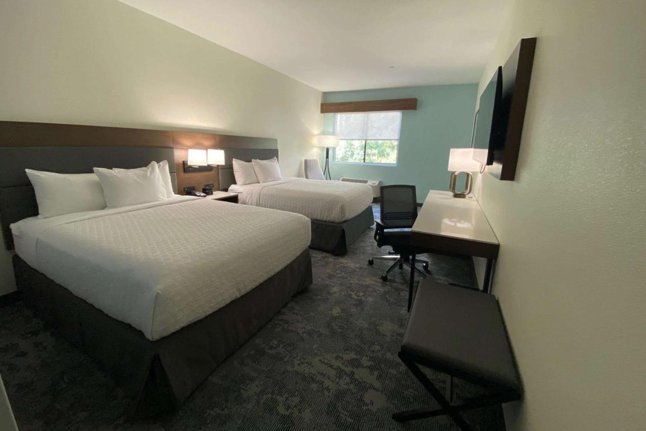 La Quinta Inn & Suites By Wyndham سانتا كروز، كاليفورنيا المظهر الخارجي الصورة