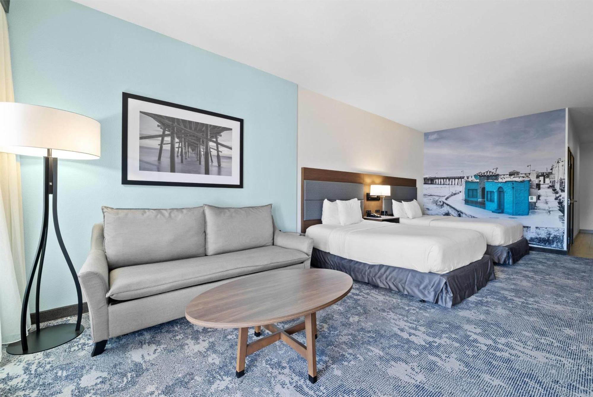 La Quinta Inn & Suites By Wyndham سانتا كروز، كاليفورنيا المظهر الخارجي الصورة