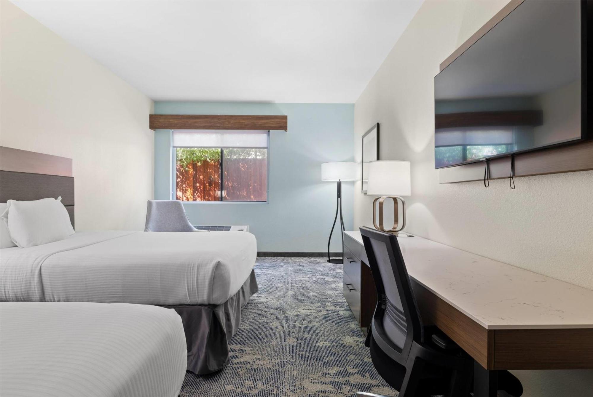 La Quinta Inn & Suites By Wyndham سانتا كروز، كاليفورنيا المظهر الخارجي الصورة