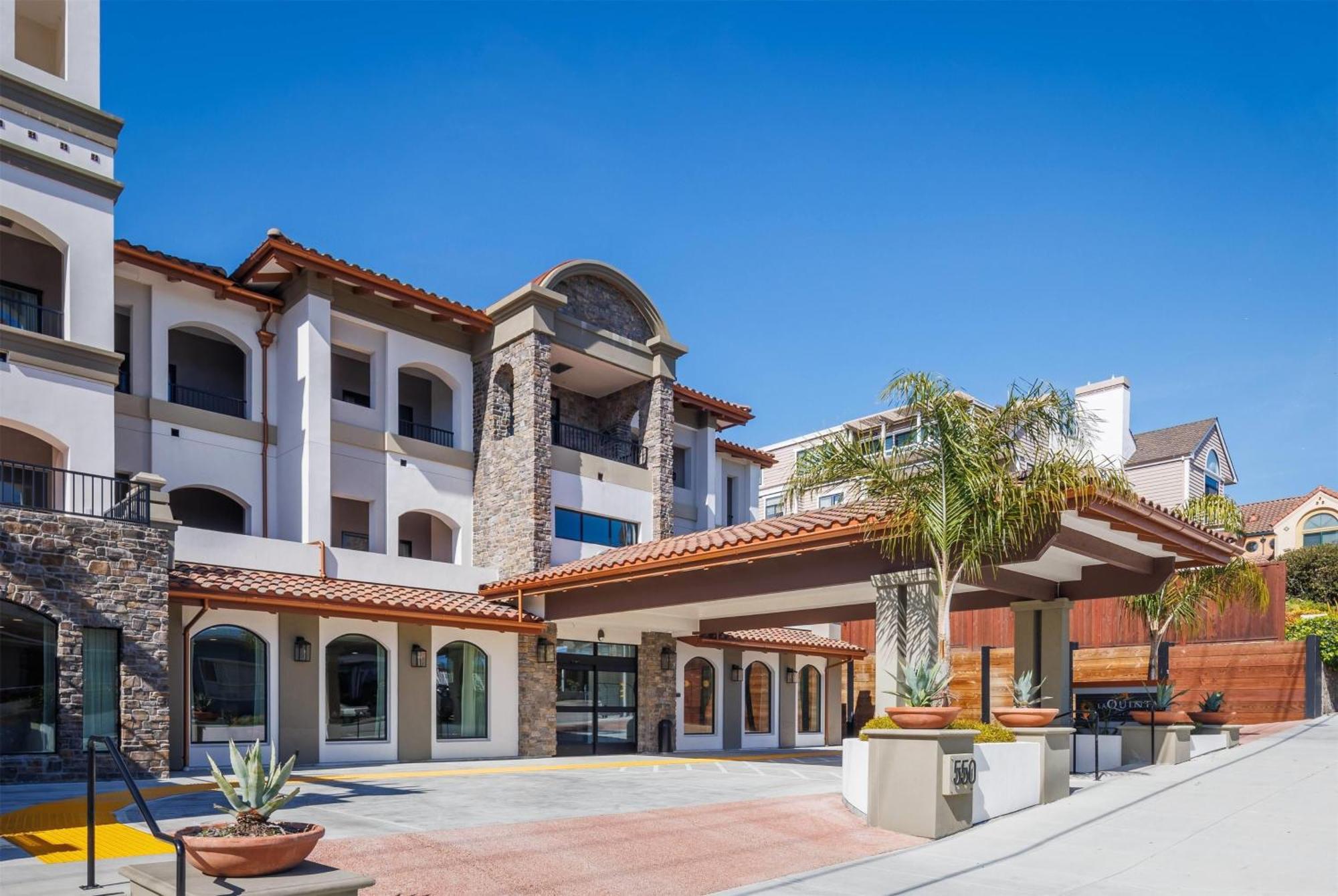La Quinta Inn & Suites By Wyndham سانتا كروز، كاليفورنيا المظهر الخارجي الصورة
